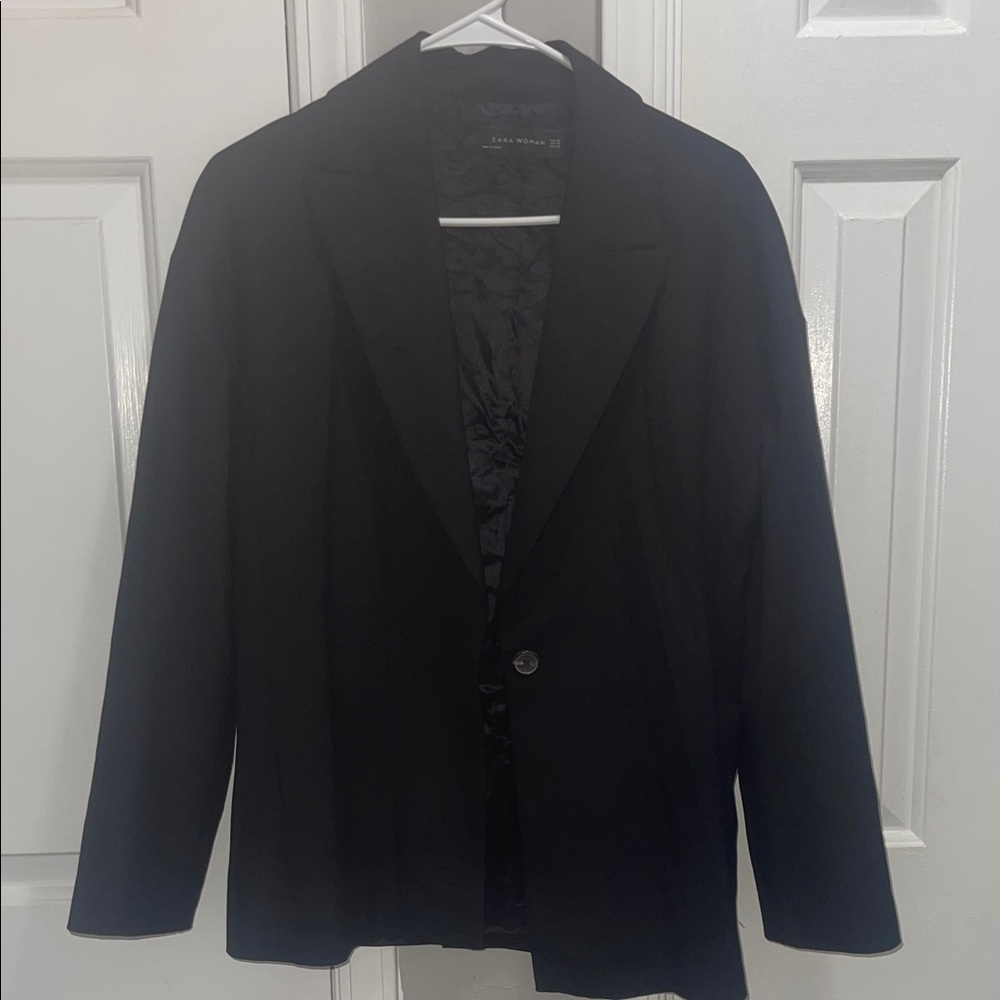 Women’s Zara Elegant Black Blazer